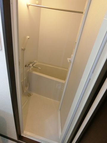 クレドール西陣大宮の浴室