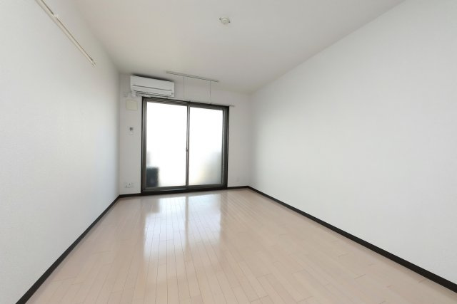 クレドール西陣大宮の居間・リビング