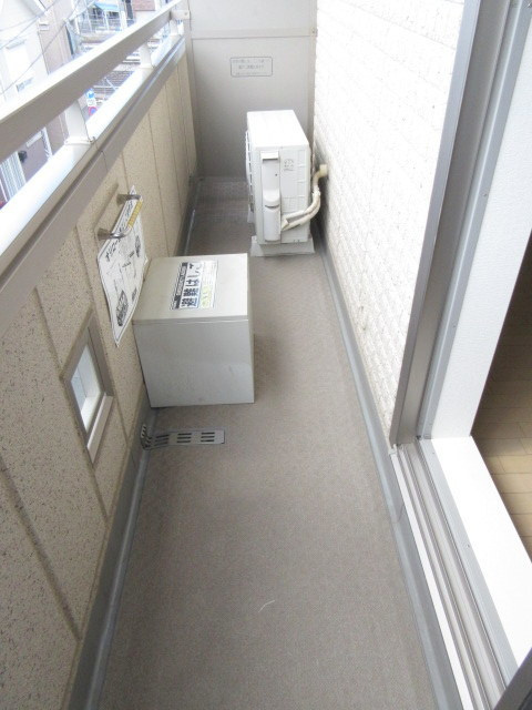 シャンゼルブ駒込のバルコニー