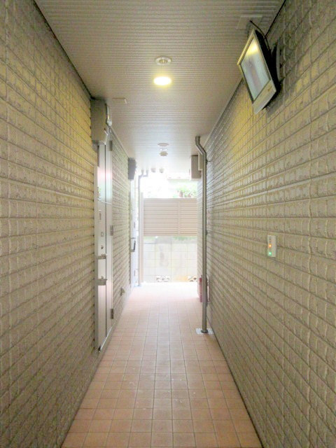 シャンゼルブ駒込のロビー|共用スペース