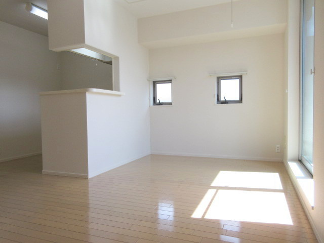 シャンゼルブ駒込の居間・リビング