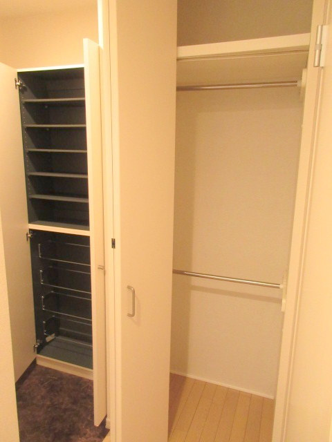 シャンゼルブ駒込の玄関