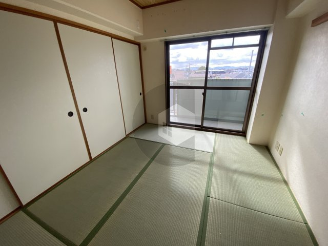 パルコート浅井の和室