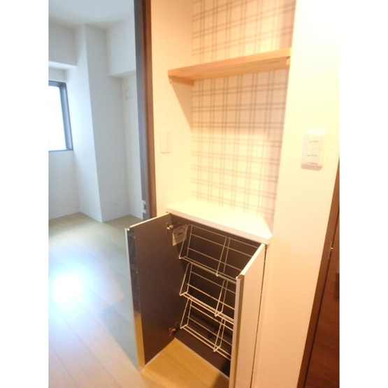 【玄関】エルフ上杉