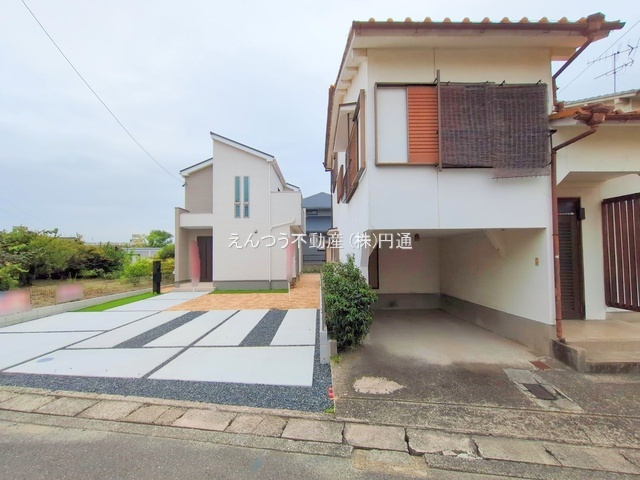 グラファーレ富田町榎津の前面道路含む現地写真