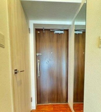 グランカーサ新大阪SOUTHの玄関