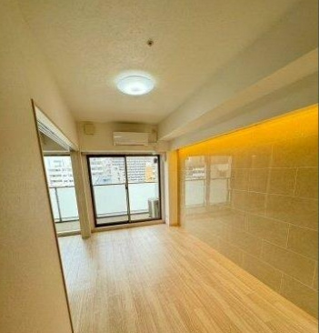 グランカーサ新大阪SOUTHの居間・リビング