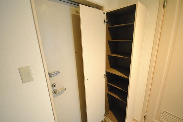 リブレア箱崎駅前Bの収納