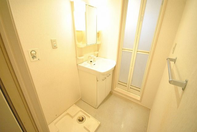 リブレア箱崎駅前Bのシャワールーム