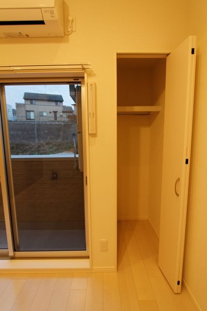 MINA ISAのその他