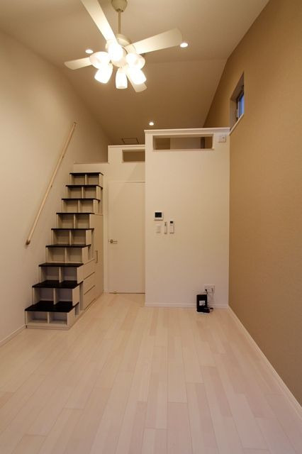 MINA ISAのその他