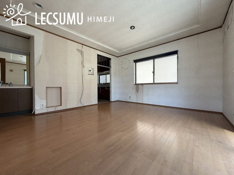 姫路市網干区新在家/中古戸建の居間・リビング