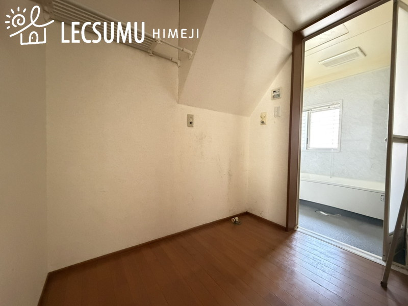 姫路市網干区新在家/中古戸建の洋室