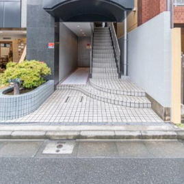 セザール大塚のエントランス