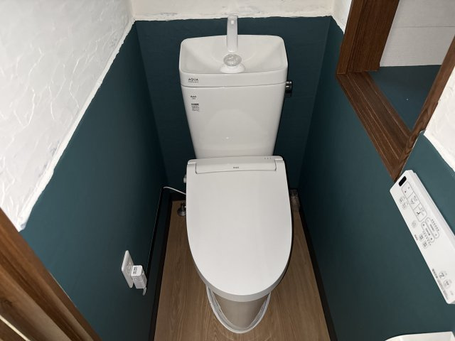 五軒邸　店舗付き住宅のトイレ