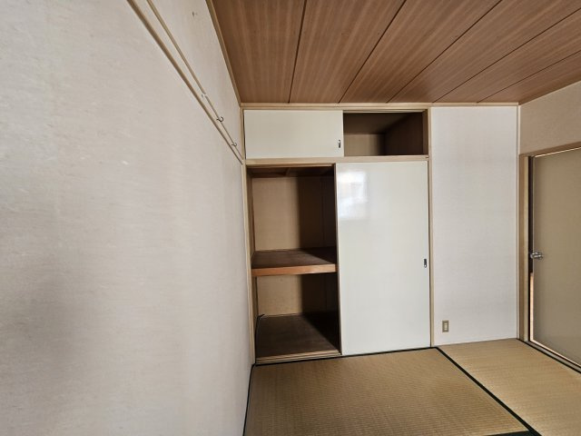 ウィンディアA棟の収納