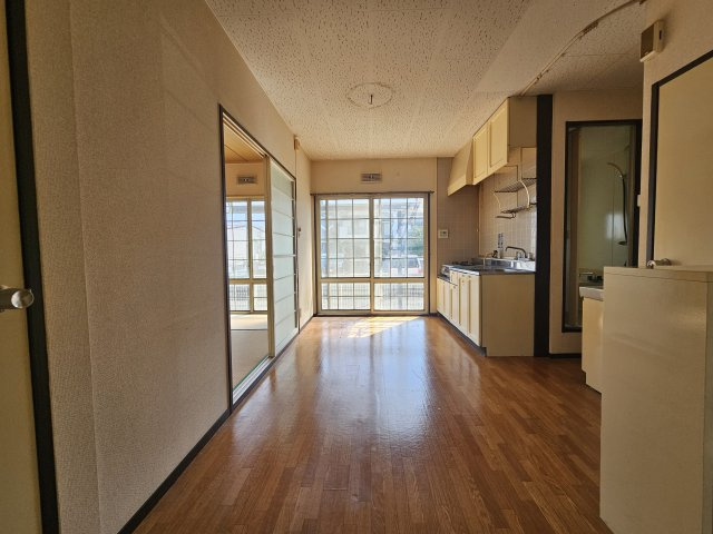 ウィンディアA棟の居間・リビング