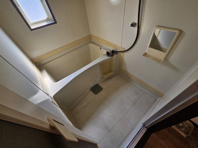 ウィンディアA棟の浴室