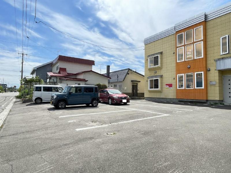 ニューエスパニア10の駐車場