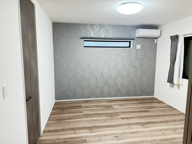 藤枝市　瀬戸新屋　新築住宅　平屋建ての洋室