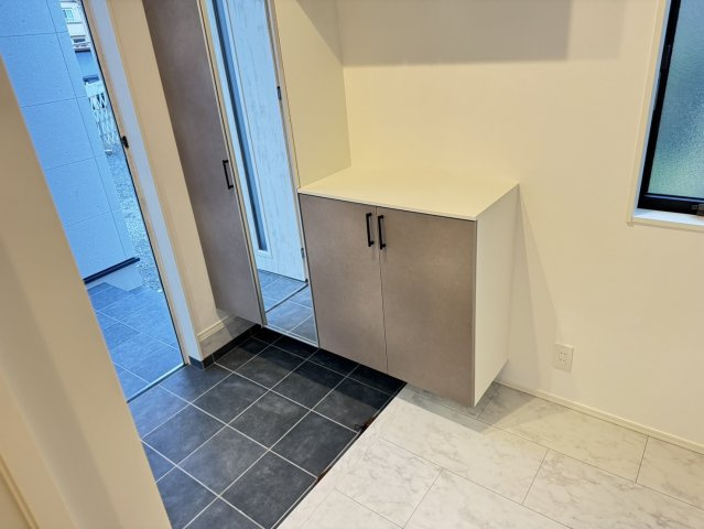 藤枝市　瀬戸新屋　新築住宅　平屋建ての玄関