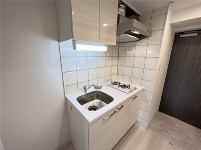 【キッチン】 | エスリードレジデンス大阪弁天町 | キッチンでお料理をお楽しみください