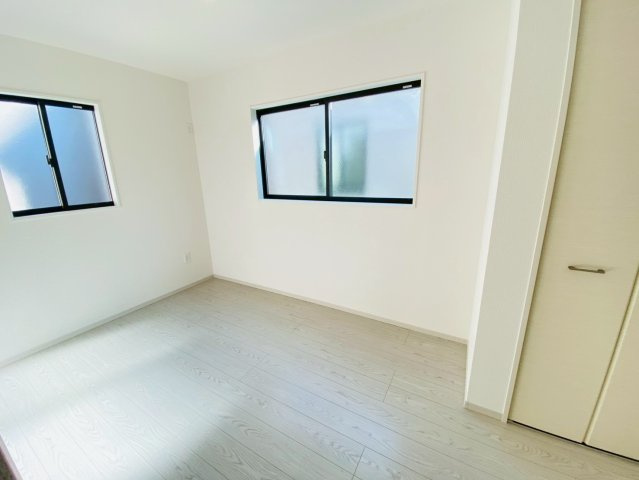 ケイアイエルデ／東区尾ノ上１期／１号棟の洋室