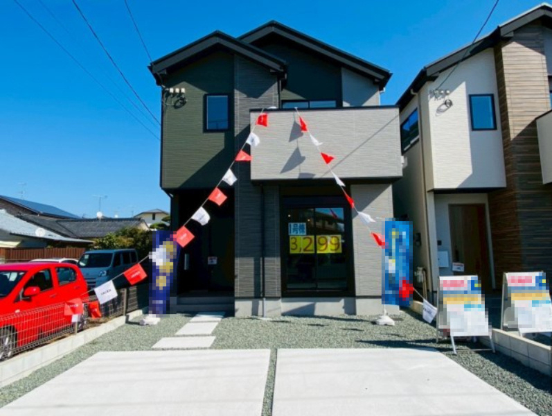 ケイアイエルデ／東区尾ノ上１期／１号棟の前面道路含む現地写真