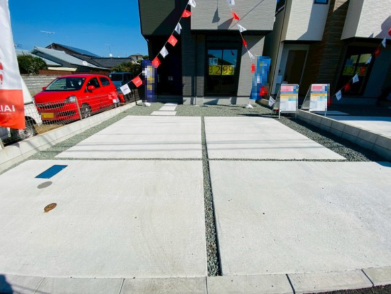 ケイアイエルデ／東区尾ノ上１期／１号棟の前面道路含む現地写真