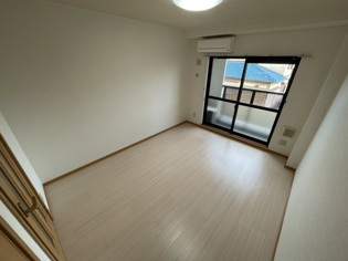 グラン・リーオ北伊丹2の居間