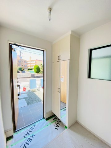 ケイアイエルデ／東区尾ノ上１期／２号棟の玄関