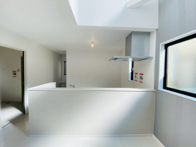 ケイアイエルデ／東区尾ノ上１期／２号棟の居間・リビング