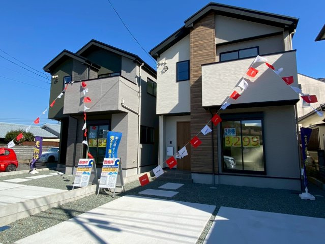 ケイアイエルデ／東区尾ノ上１期／２号棟の前面道路含む現地写真