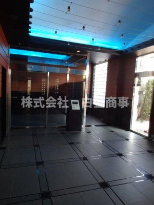 【エントランス】 | グランシャトレ坂戸スプランドゥール | オートロック付