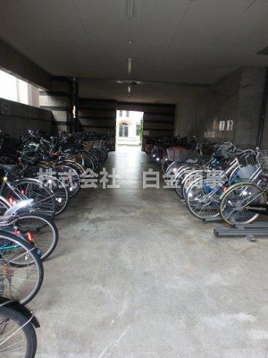 【駐輪場】 | グランシャトレ坂戸スプランドゥール