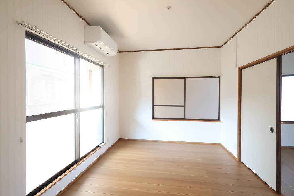 神垣是彦アパートの内装