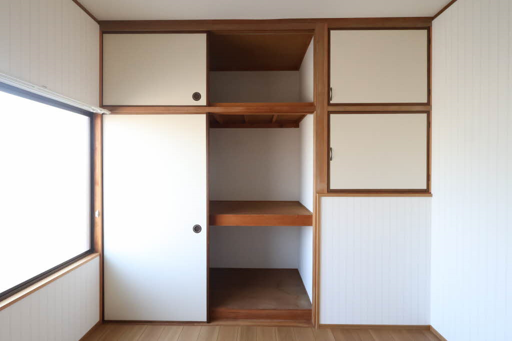 神垣是彦アパートの収納
