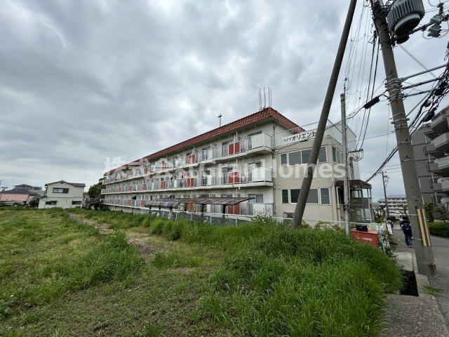 ハイツオリエントの外観