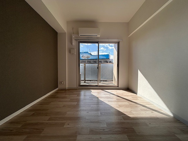 エグゼ大阪ドームの居間・リビング