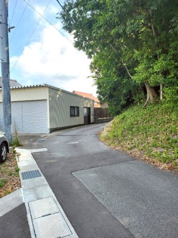 【前面道路含む現地写真】の画像