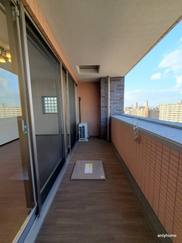プレジオ難波EURO　仲介手数料無料のバルコニー