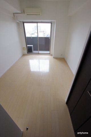 スワンズシティ堂島川　仲介手数料無料の洋室