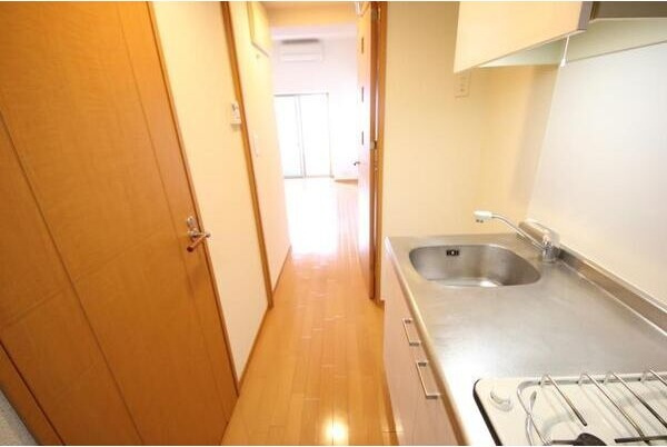 ASレジデンス上前津の玄関