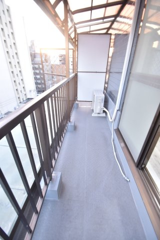 大阪市城東区関目３丁目の賃貸マンションのバルコニー