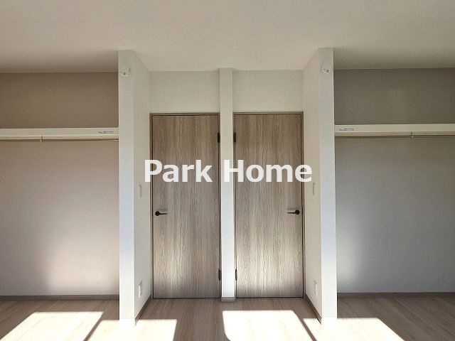 香美市土佐山田町-C号地-新築戸建ての洋室|１F：4.7洋室+4.7洋室