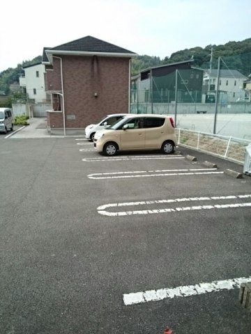 プリティーハウスの駐車場|駐車場