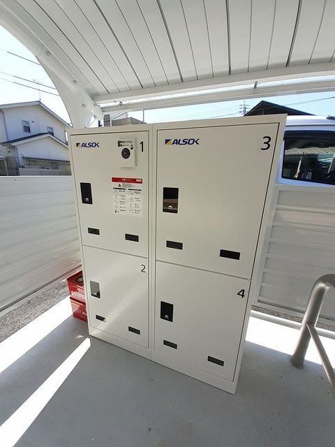 ＭＩＹＡＮＯＭＡＲＵ・東のエントランス|その他