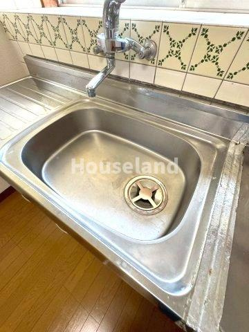 新田広芝戸建のキッチン