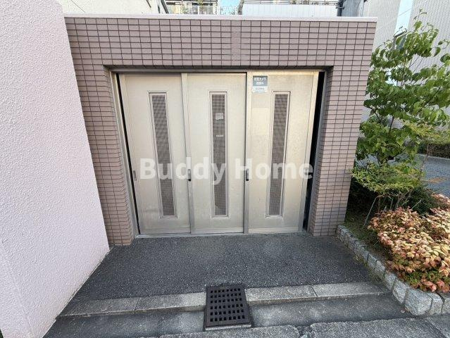 コンフォール平野のその他