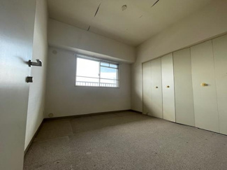 【洋室】 | グランドメゾン守山　2号棟